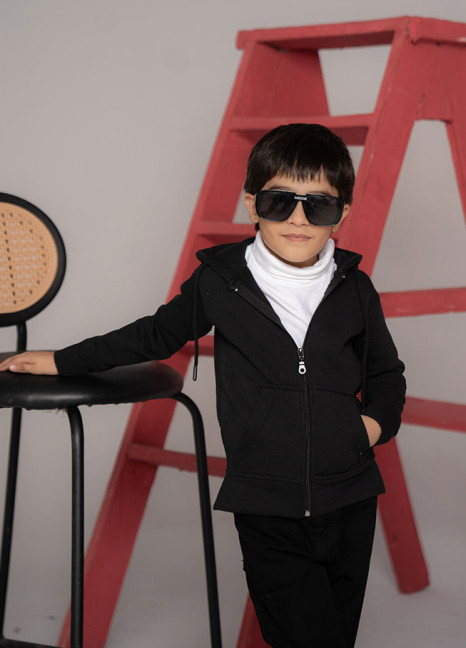 ChillChamps Boys Black Zipper Hoodie